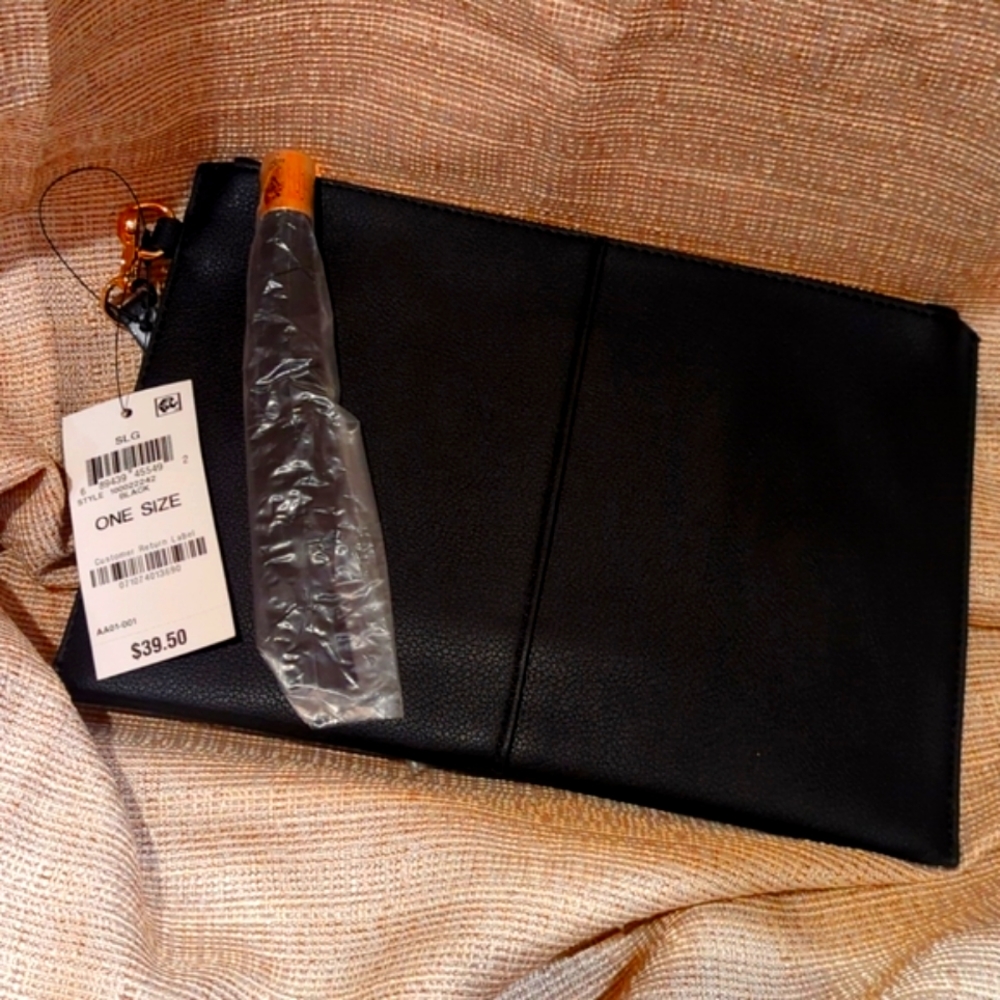 INC BLACK VEGAN LEATHER TASSLED CLUTCH SALE‼️‼️